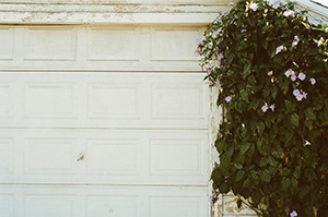 Garage Door Repair in Lincoln